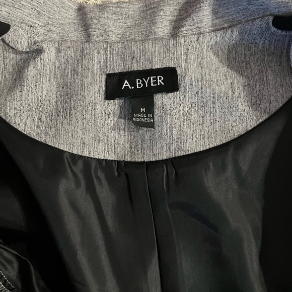 Women’s Grey and Black Blazer - Picture 4 of 4